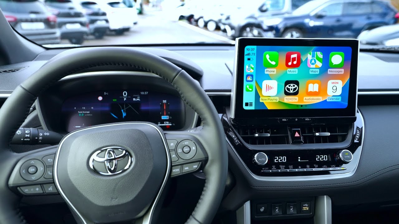 Как подключить Apple CarPlay к Toyota Corolla Cross Hybrid 2023