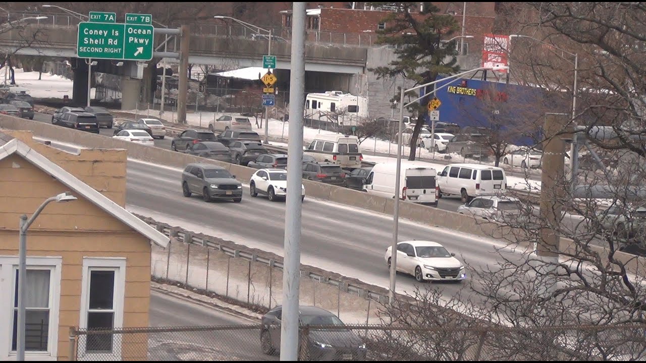 Live 24/7 Webcam, Belt Parkway & Shore Parkway. Coney Island AV Bridge, Brooklyn NY USA 2026 12,ST25