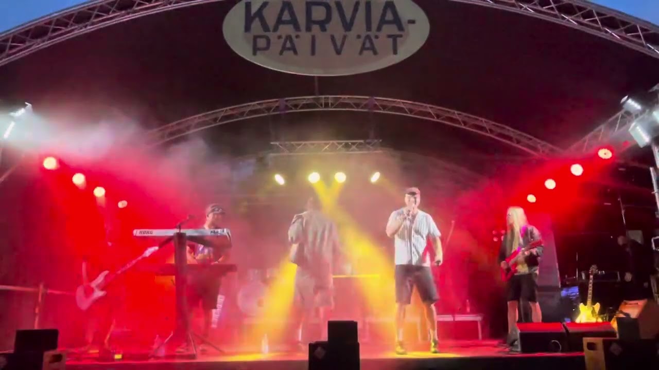 Roope Salminen ja Koirat Karviapäivät 2.8.2025 -Freestylerap-