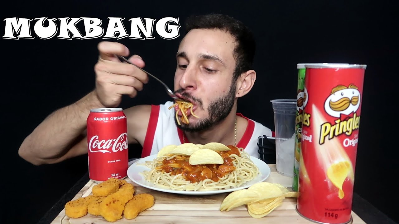 ASMR MUKBANG - MACARRONADA, NUGGETS FRANGO, BATATA PRINGLES E COCA-COLA