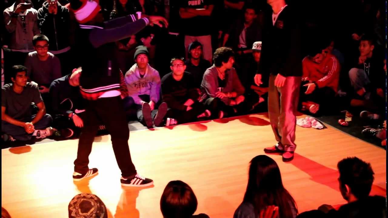 Area 51 2013 Poppin Finals: MegaMan vs Kite