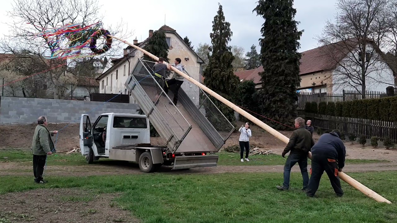 Stavění májky 2021