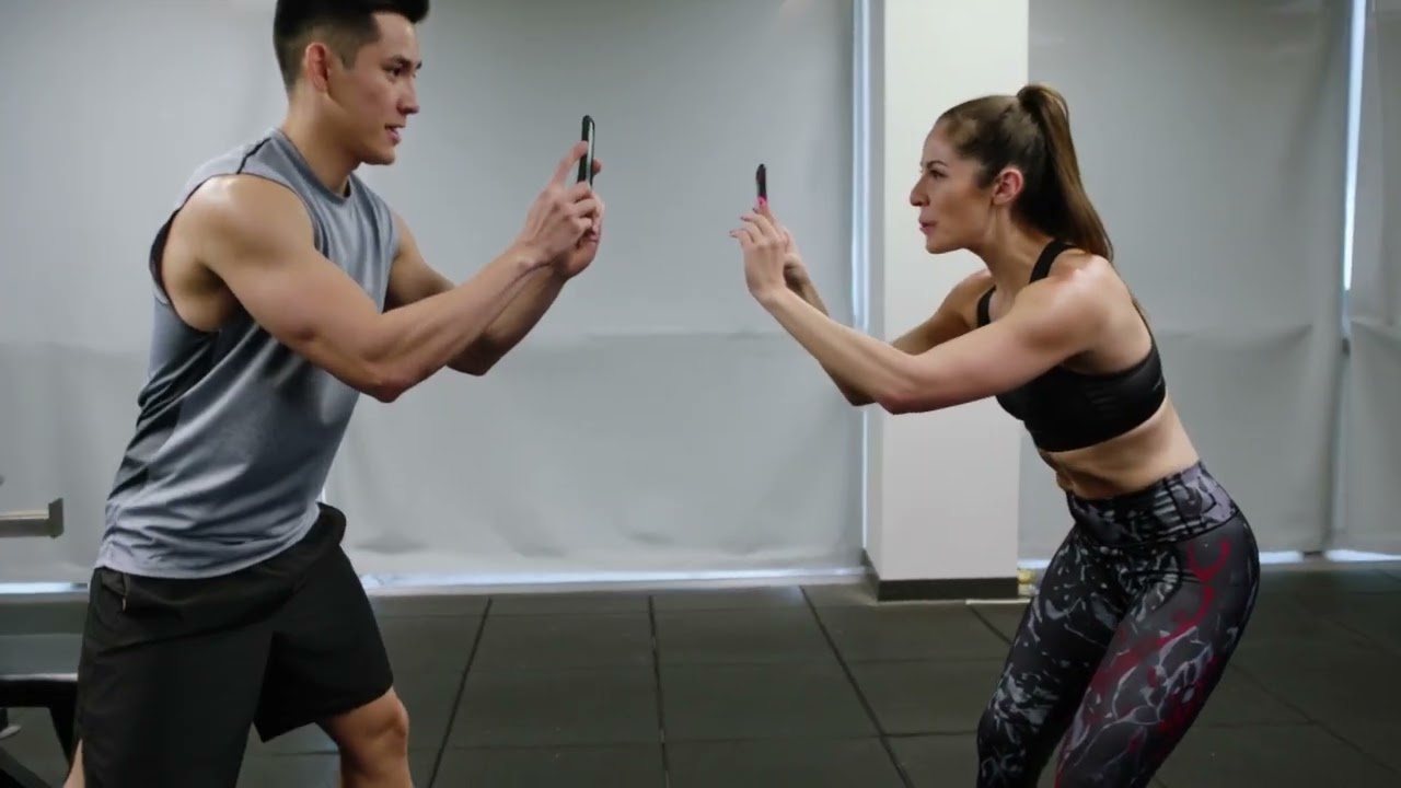Both Recording Each Other But Nobody's Lifting 📱😂 | Gym Couples Be Like