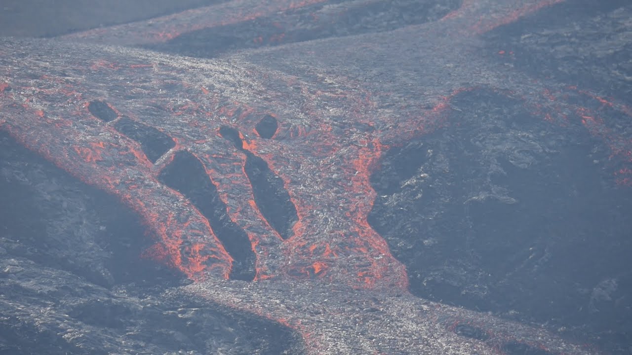 Lava starts again to flow into Meradalir 18 July 2021 from volcano Fagradalsfjall, Iceland