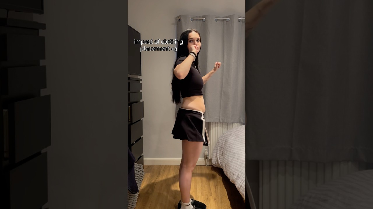 impact of clothing placement💕#bodypositive #bodyacceptance #bodyimage #reality #nodieting #bodycare