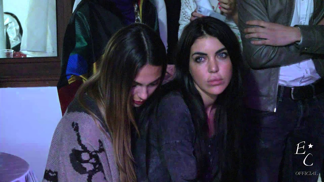Sarah e Veronica - Sguardi