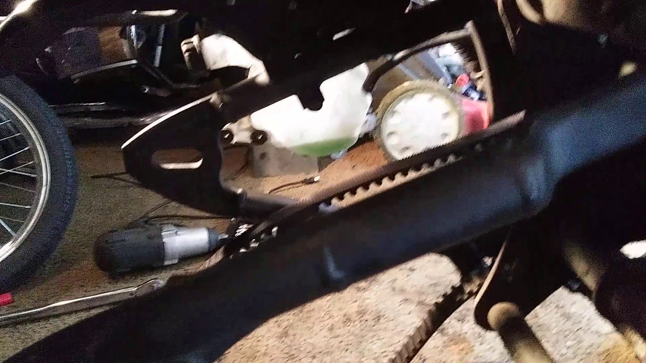 2018 Kawasaki Vulcan 900 drive belt change