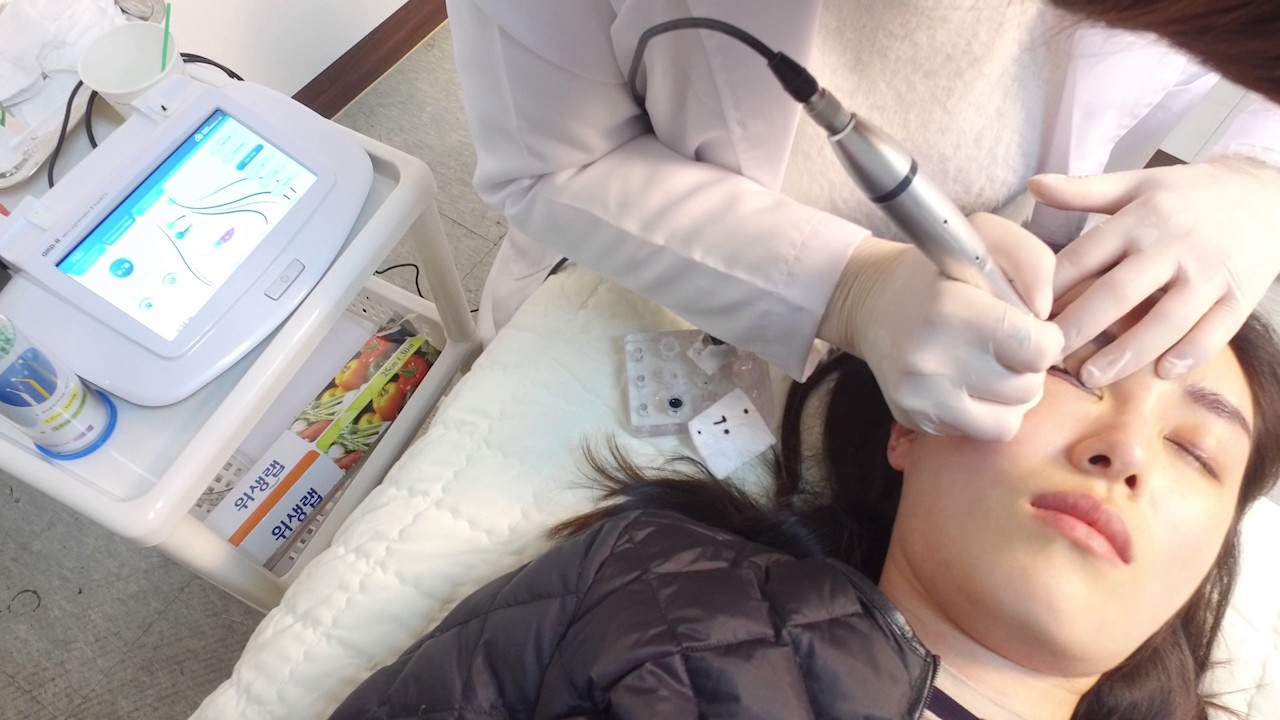 eyeline tattoo, semi tattoo, Permanent make up
