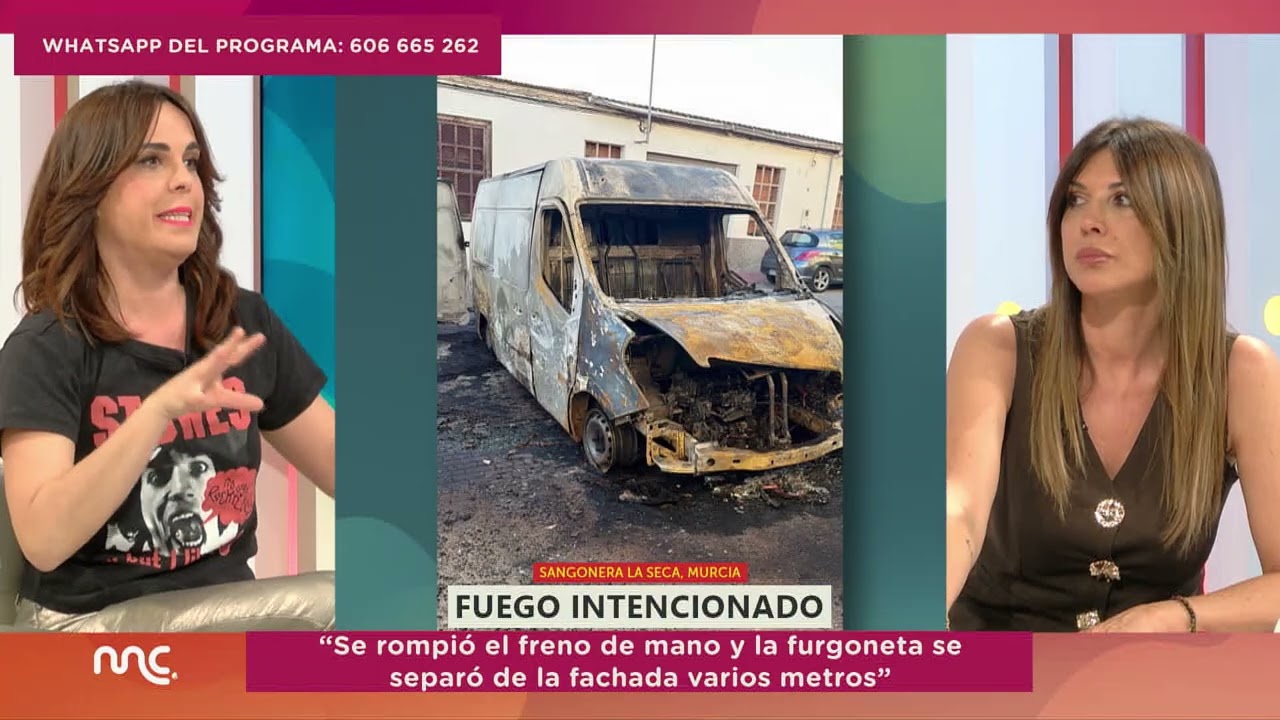 QUEMAN UN CONTENEDOR Y SE CALCINA UNA FURGONETA EN SANGONERA LA SECA