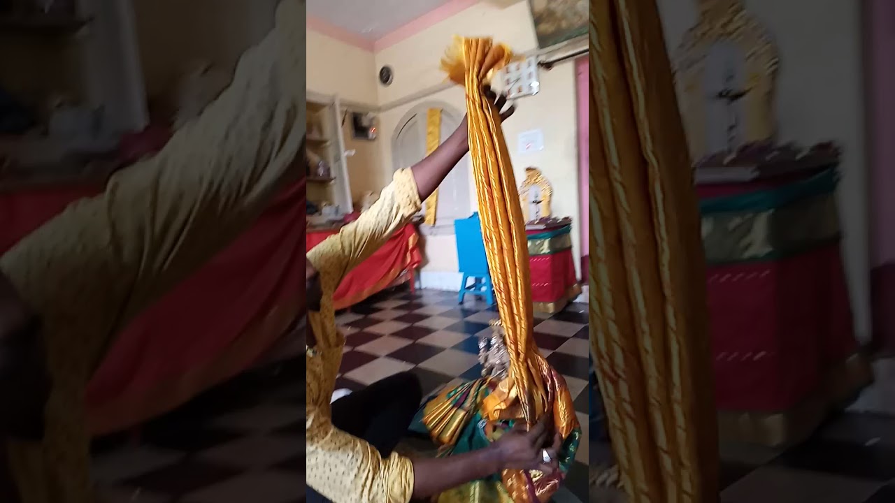 ದೇವಿಗೆ ಡಬಲ್ ಬಾರ್ಡರ್ ಸೀರೆ ಕಟ್ಟುವ ವಿಧಾನ