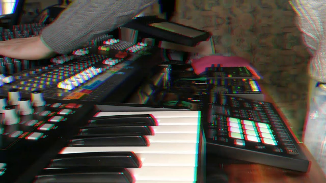 Sekoia - Brushes            (live recording version)