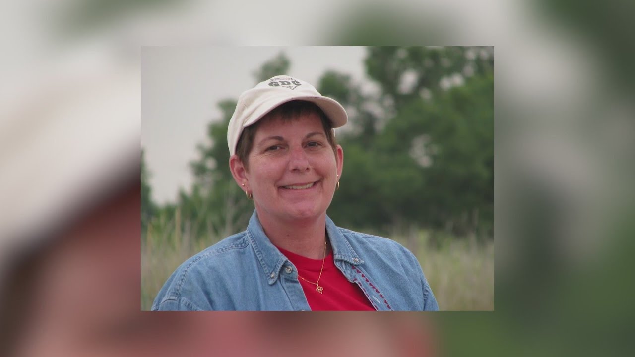 Woman killed in Elk Grove Village fire