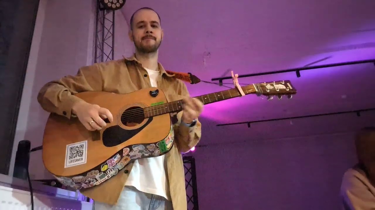 Утро в ХДН. Прославление. Гитара