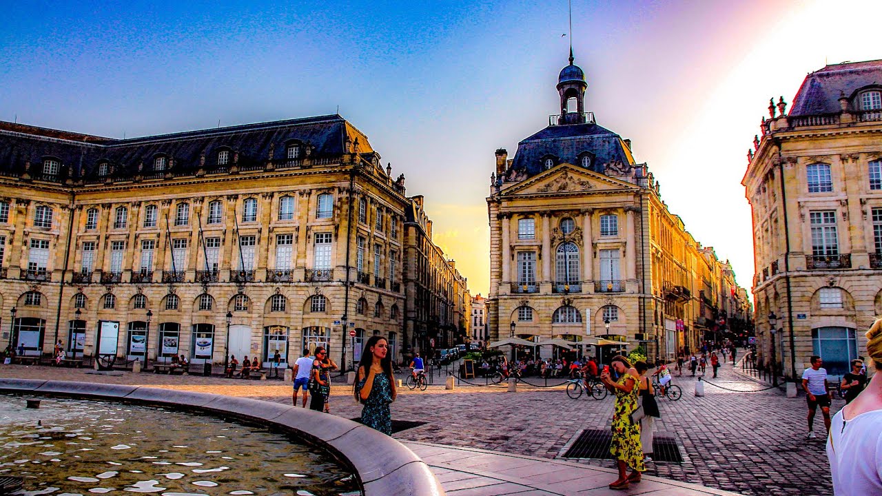 A Look Around Place de la Bourse, Bordeaux, France