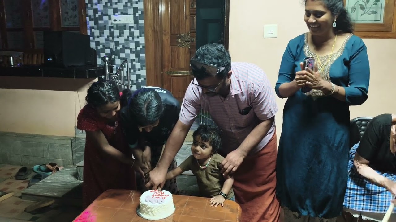 ഞങ്ങൾ അടിച്ചുപൊളിച്ച new year ആഘോഷം കാണാം 😍🙌🫰