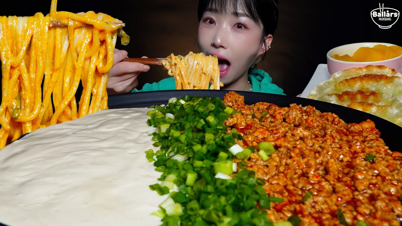 Mukbang:) Mapo tofu udon, Fried dumplings Mukbang ☆ Big Bites :: ASMR :: Eatingshow ☆