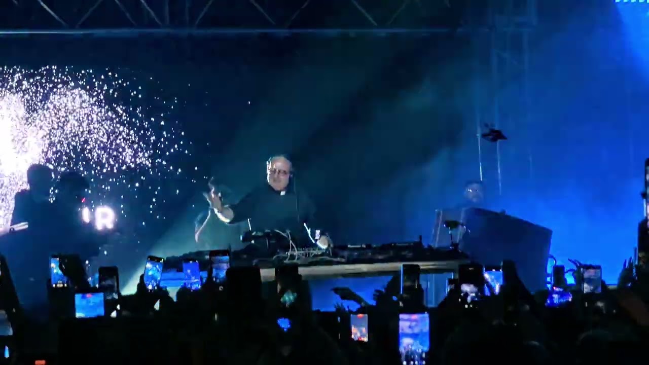PADRE GUILHERME OPENNING SET BOGOTÁ 2025