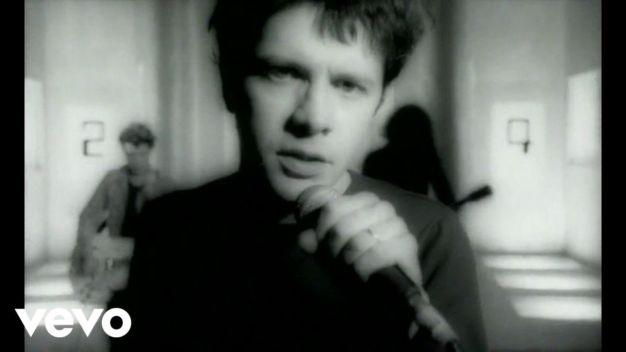 Indochine - Kissing My Song (Clip officiel)