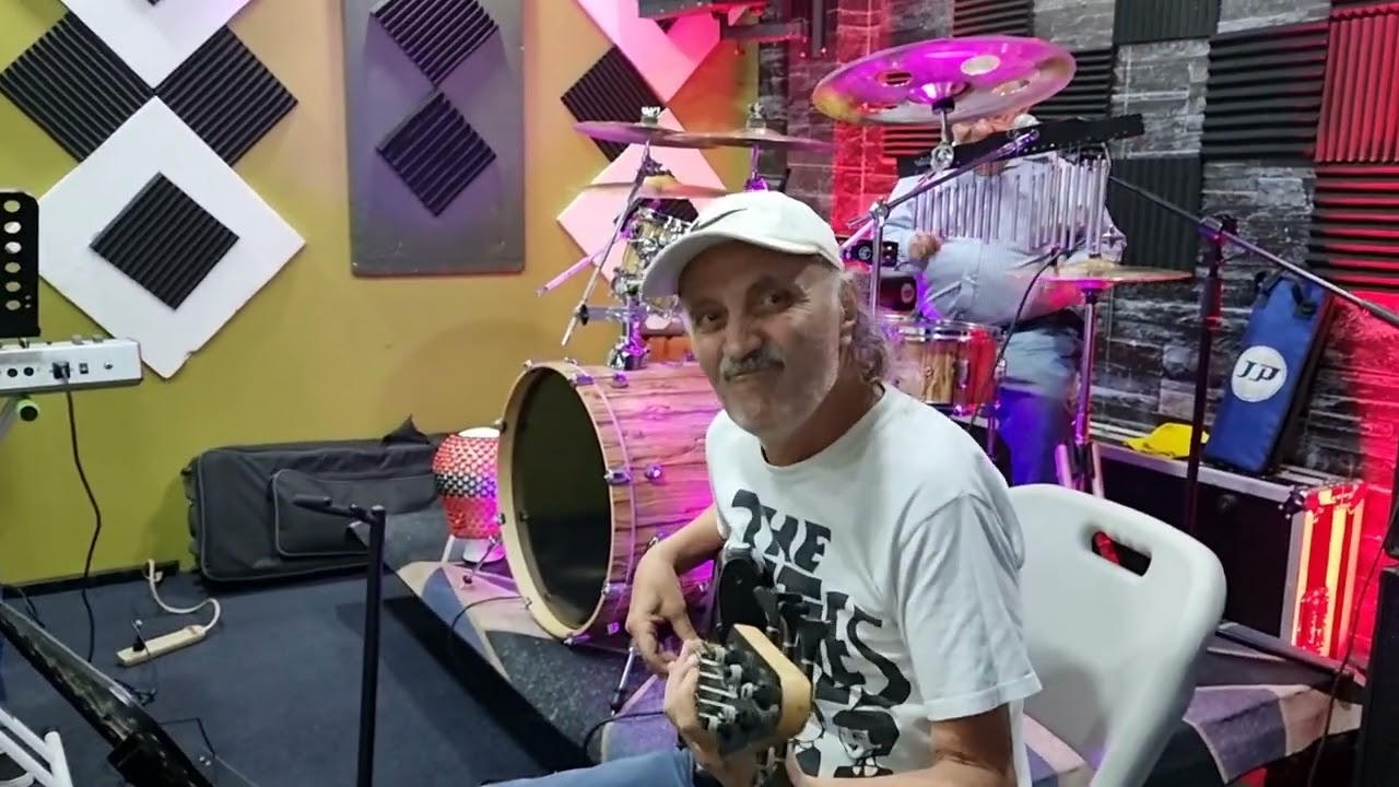 Cumbia Salvadoreña -  LA VIEJA FIEBRE de El Salvador