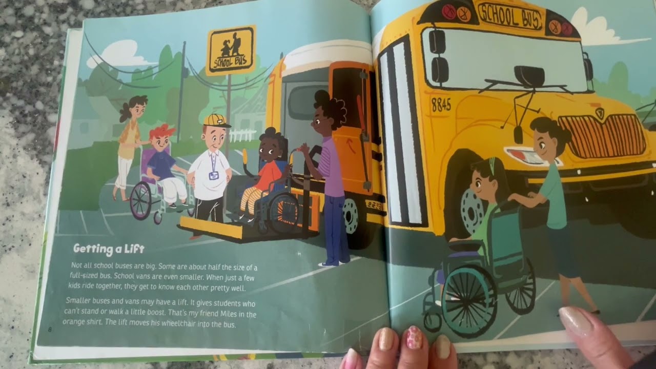 По дороге в школу | On the Way to School | Книга на русском для детей за границей