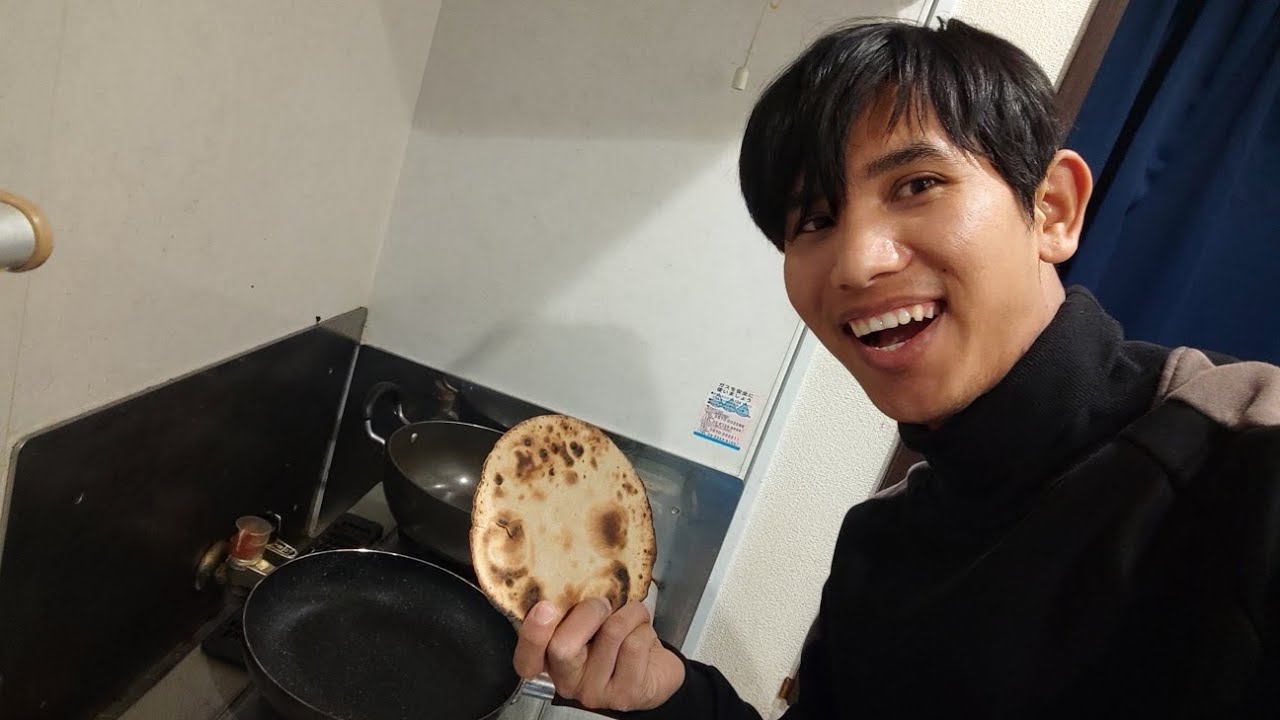 First Time Roti Pakauda Yesto Vayo 🤣