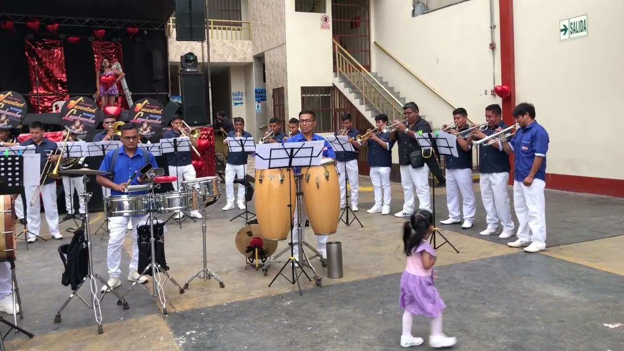 Pepas (Farruko) - Banda Orquesta Juventud Armonía de Lacabamba