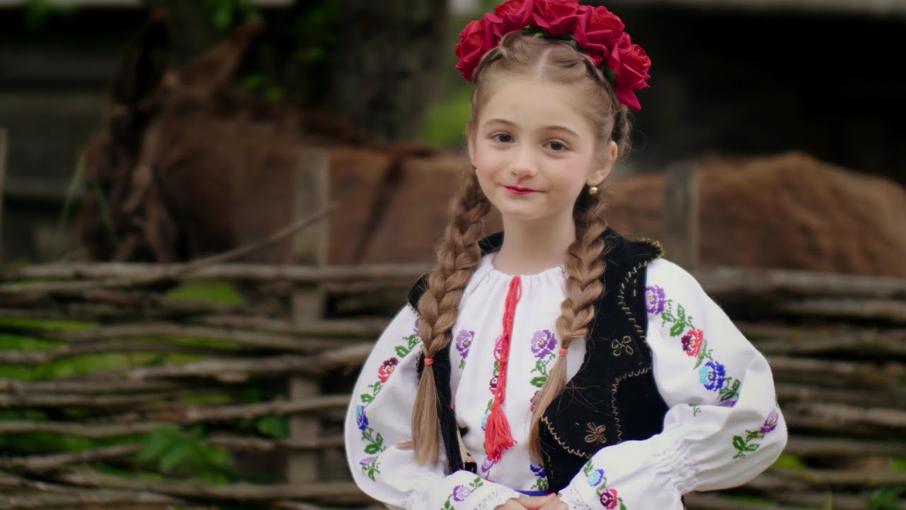 Daria Olar - Sunt o fata frumusica | Videoclip