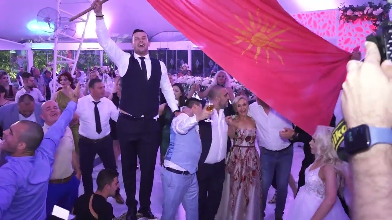 Aneta Molika- Biser balkanski, Velat ne nema-Martin&Angela