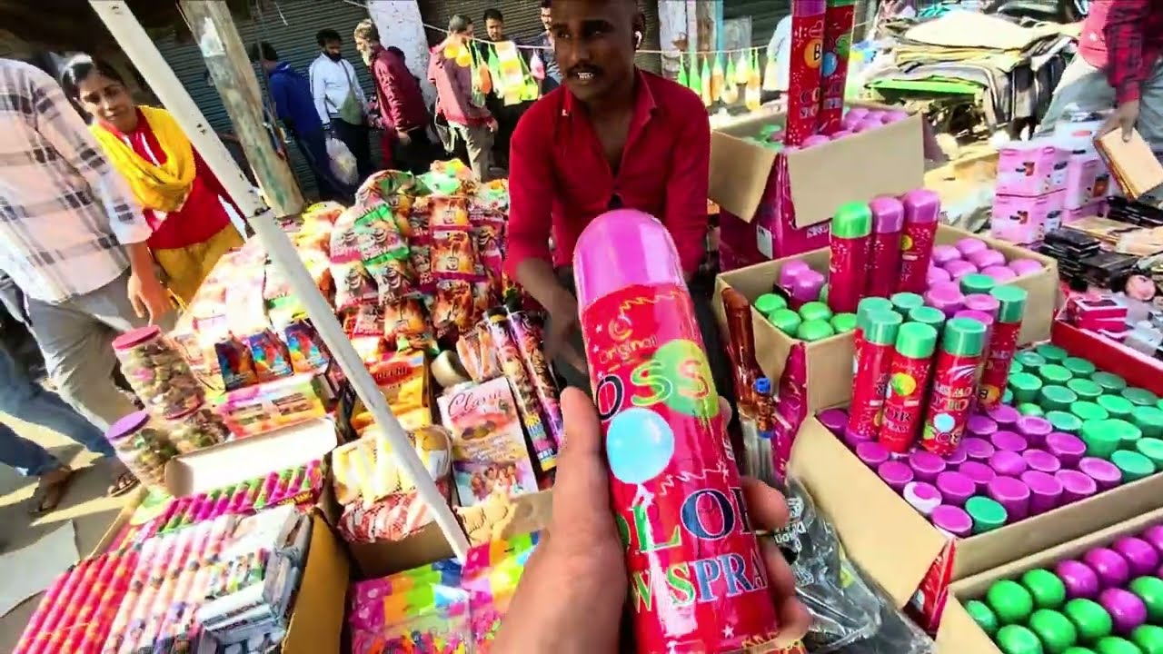 Cheapest Holi Market 2026 Explore Gulal,Pichkari😍 | ₹4Rs Holi Stash | Sadar Bazaar Holi Market 2026