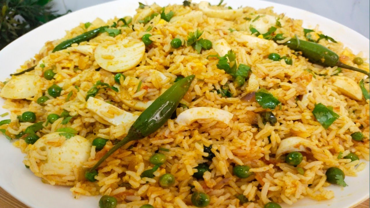 مزیدار انڈا مٹر پلاؤ بنانے کا آسان طریقہ/ Healthy Anda Pulao Recipe # muneezafoodsecrets #eggpulao 
