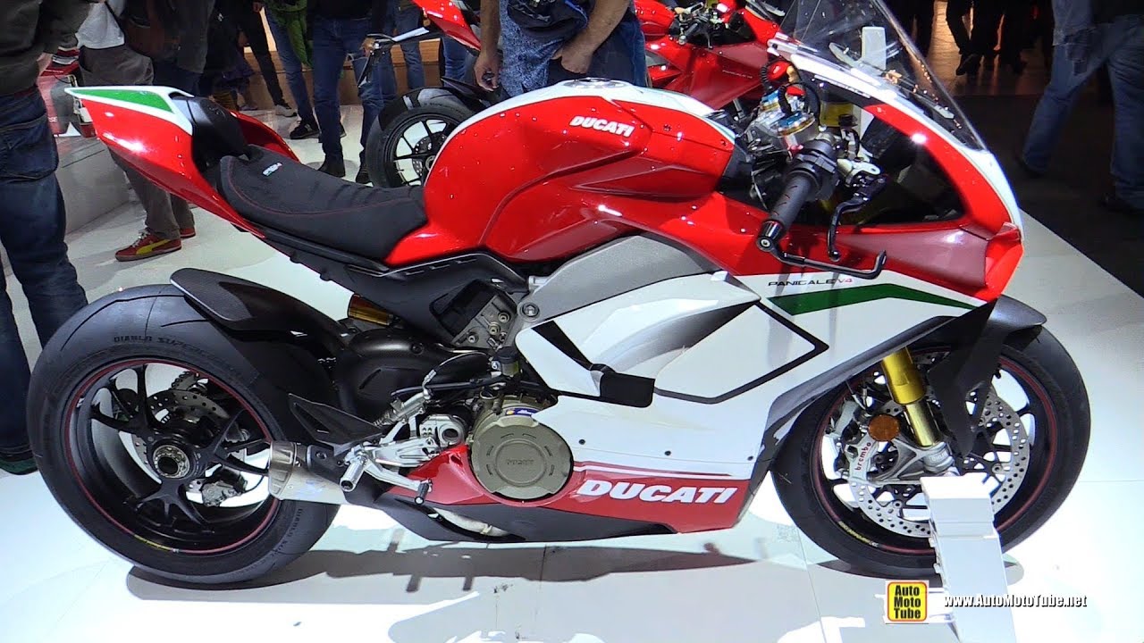2019 Ducati Panigale V4 Speciale - Walkaround - Debut at 2018 EICMA Milan