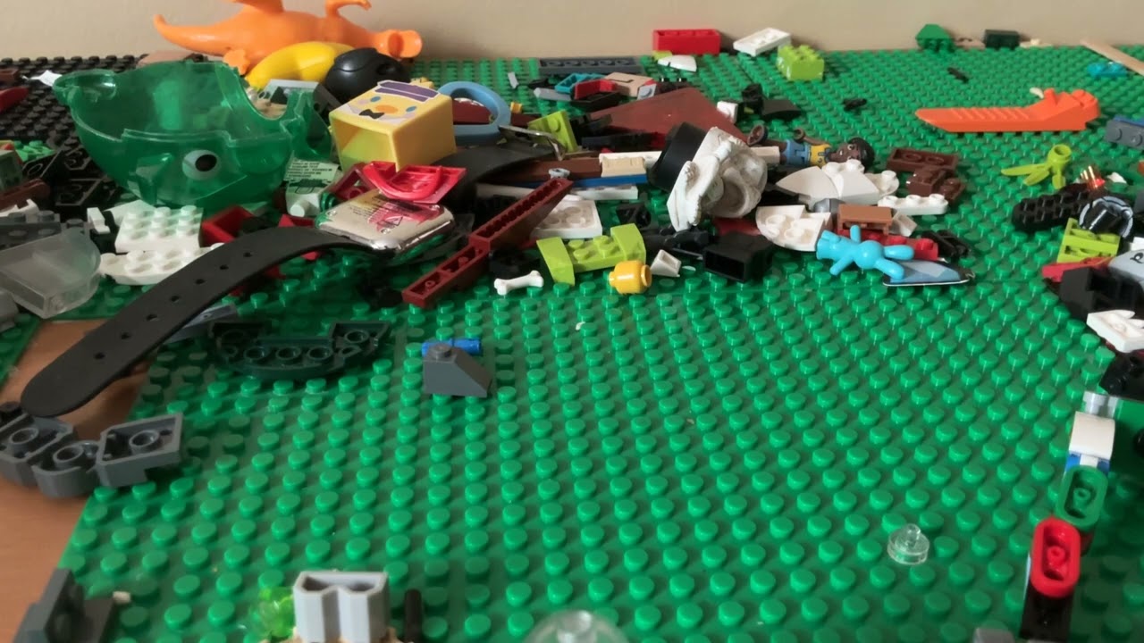 Making a villain robot out of Lego