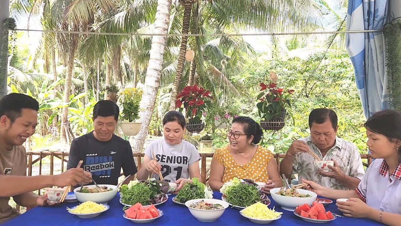 Chợt Thèm Cá Út Mắm Kho Gia Đình Họp Mặt Bữa Cơm Ấm Lòng | TKQ & Family T2325