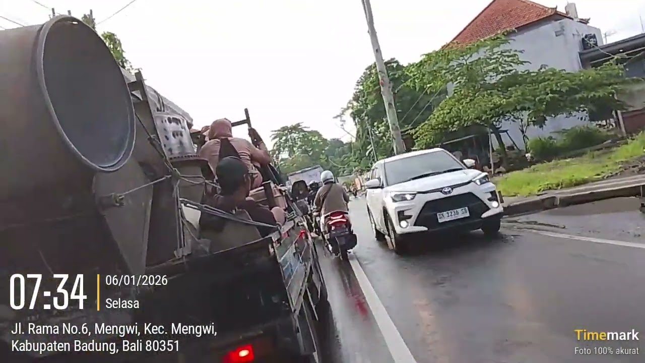 Pasar Mengwi Badung - Kedewatan Ubud Gianyar Bali, motovlog perjalanan pagi hari.