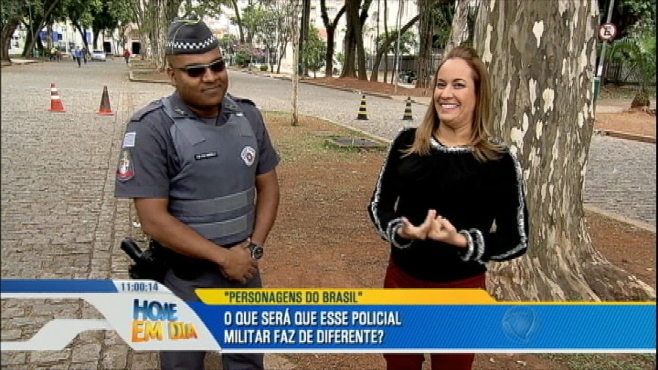 Policial militar com talento diferente encanta público no Personagens do Brasil