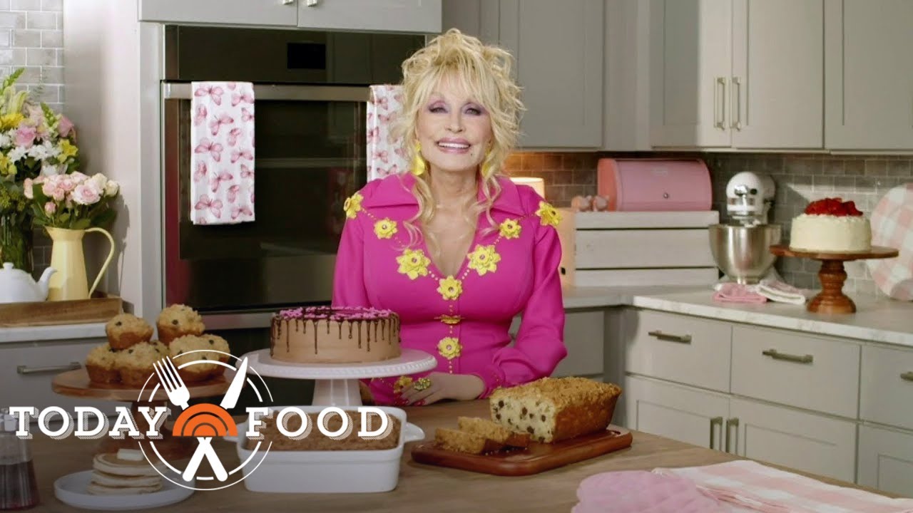 Dolly Parton announces a new line of baking products