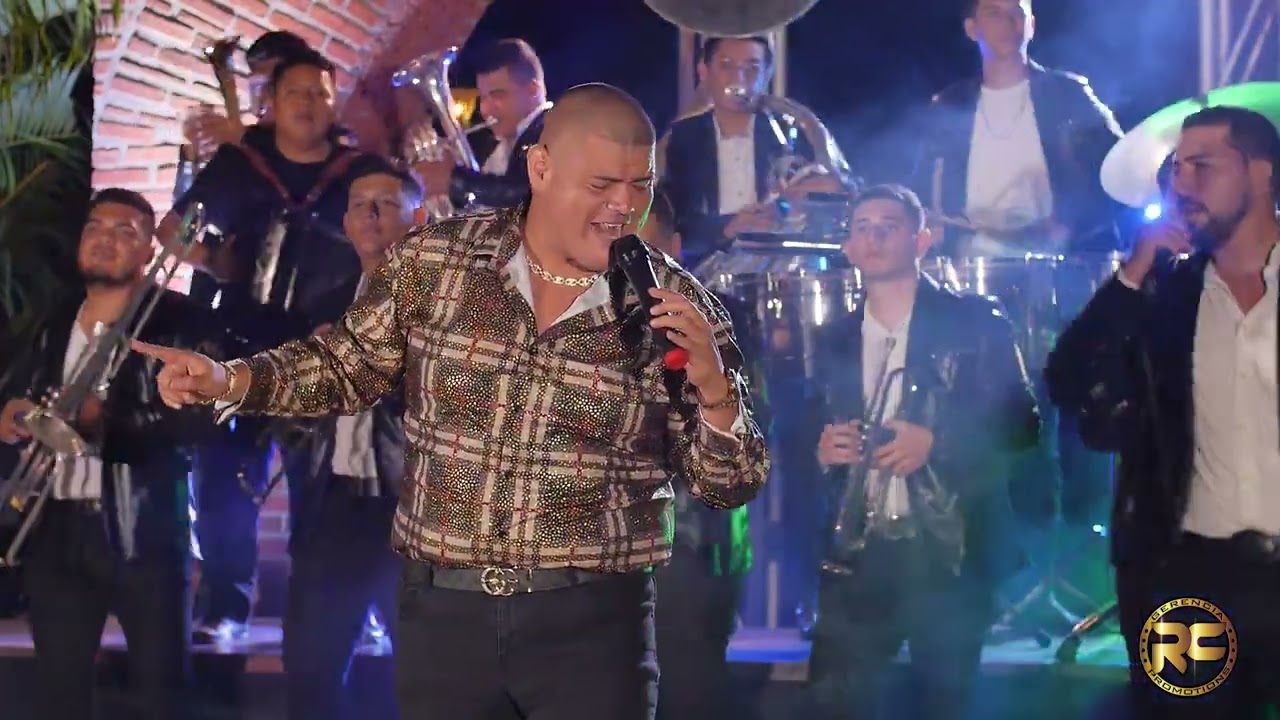Filosofía de un Guerrero - El Leon y su Gente con Banda La Riviera