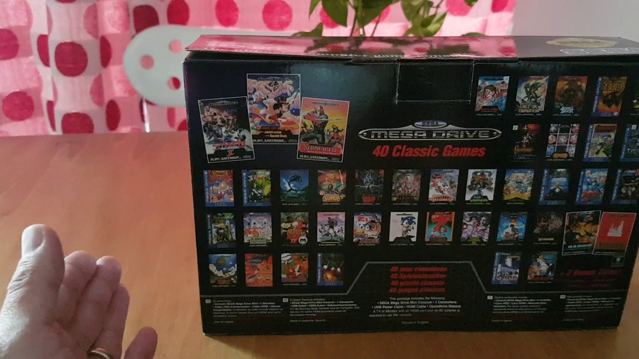 Unboxing et découverte de la Megadrive mini de Sega