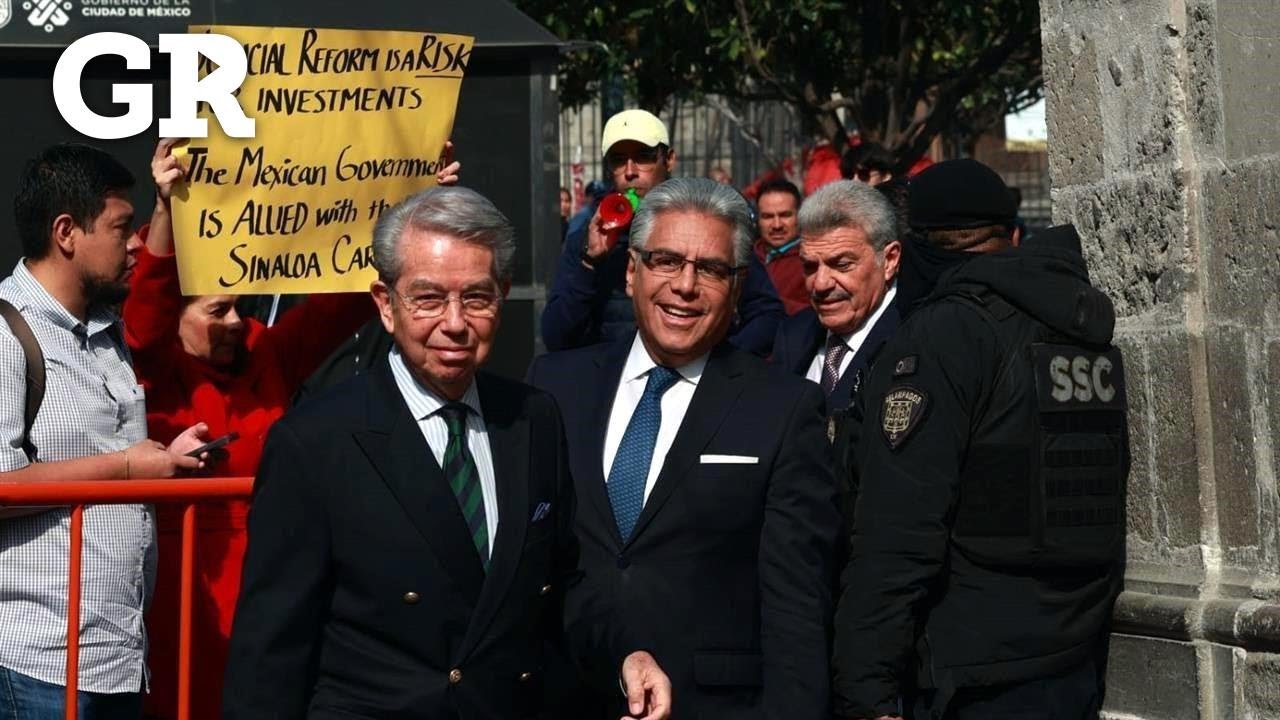 Protestan por PJ ante empresarios en Palacio Nacional