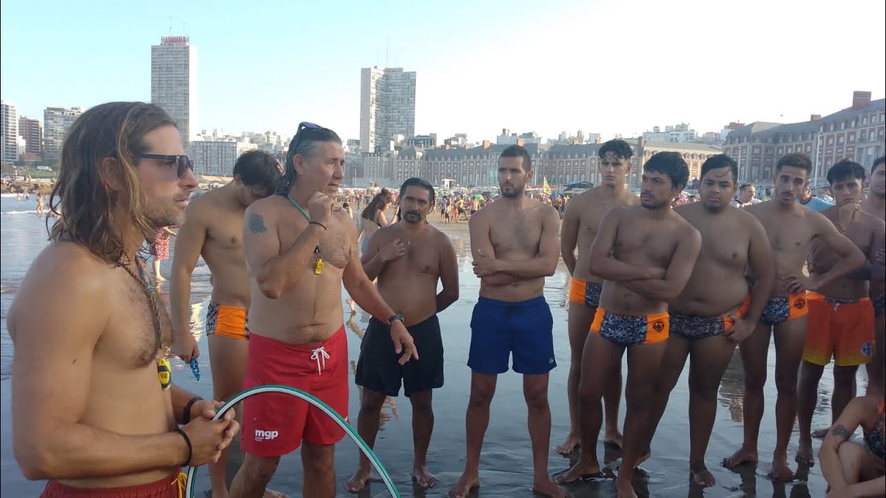 Entrevista a guardavidas con muchos años de trayectoria trabajando en la Playa Bristol de M D P