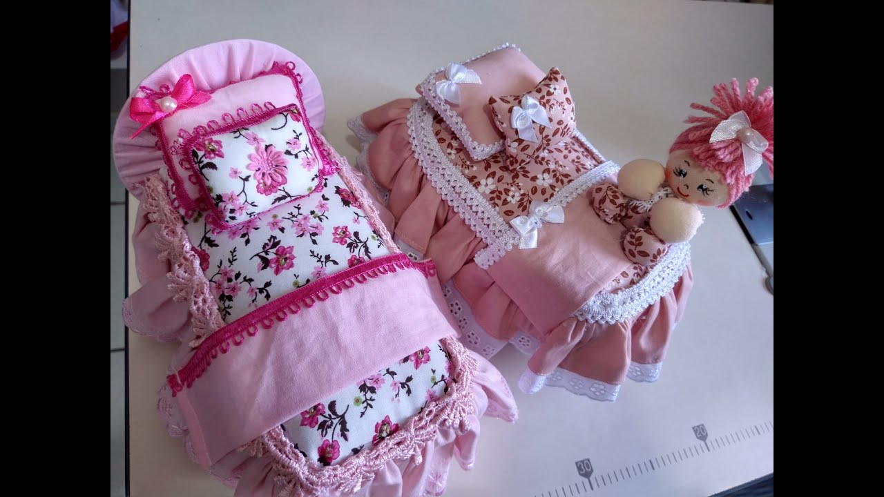 COMO FAZER COM CD E CAIXA DE LEITE UMA LINDA CAMA DE SOLTEIRO PESO DE PORTA.