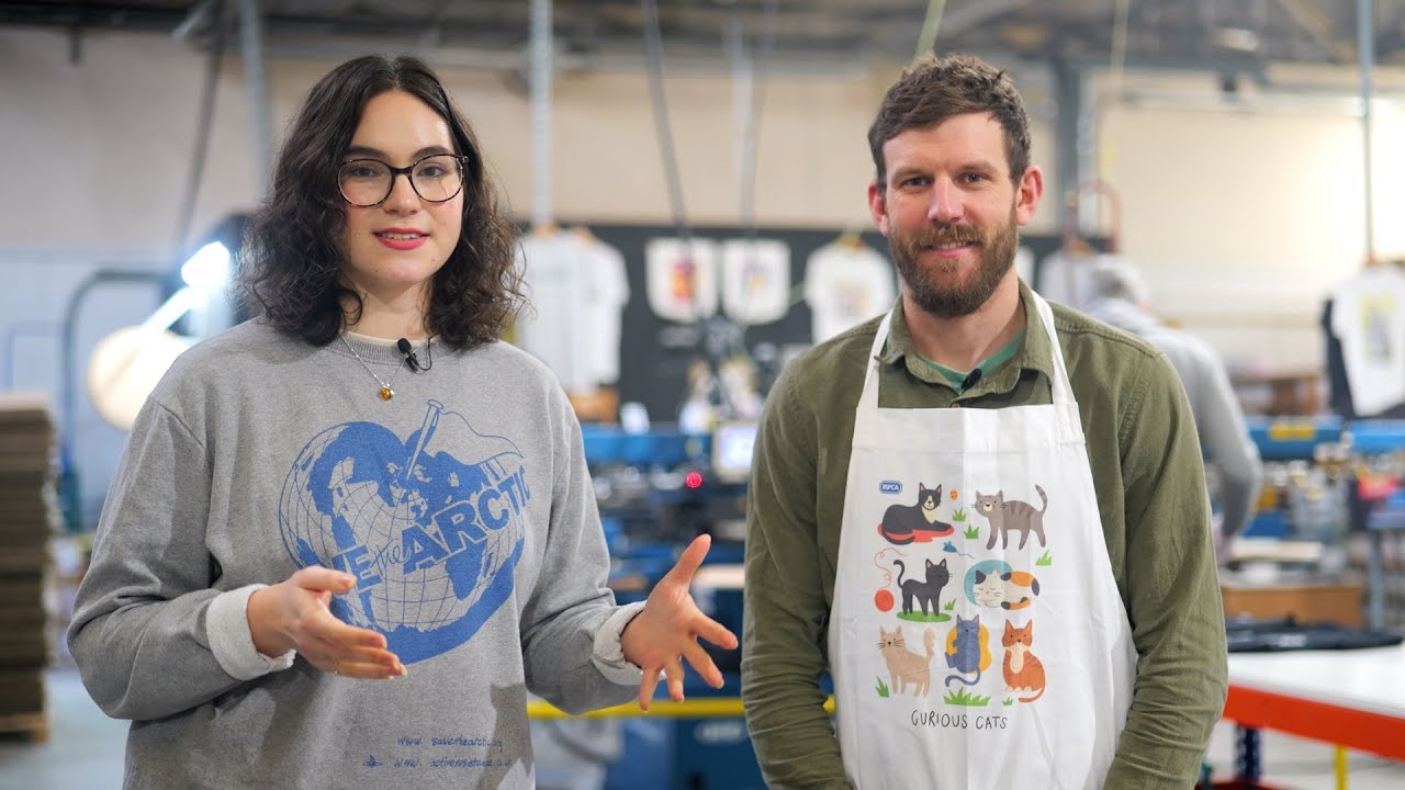Design and sell personalised organic cotton aprons | Teemill product spotlight