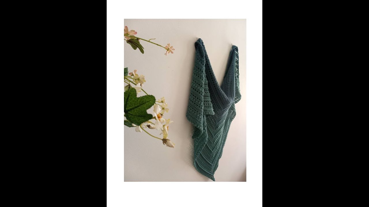 Nostalgia, xaile triangular em crochet