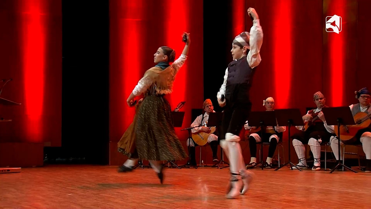 33 CERTAMEN NACIONAL DE JOTA “CIUDAD DE HUESCA”  Ángela Val y Hugo Kolozsi  1º BAILE  JUVENIL