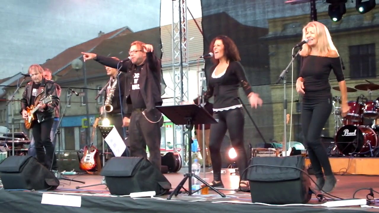 HUDBA PRAHA band - Máma, táta
