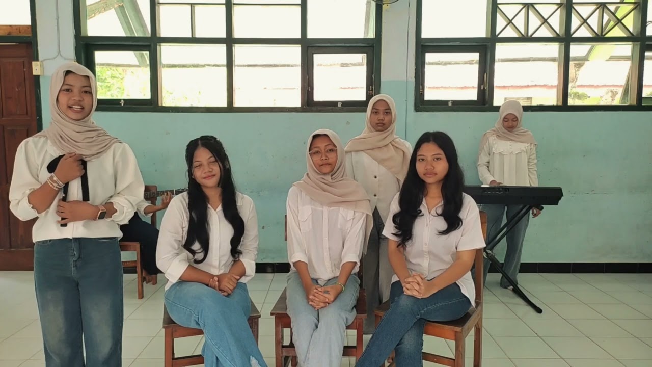 KELOMPOK 1 MUSIKALISASI PUISI 