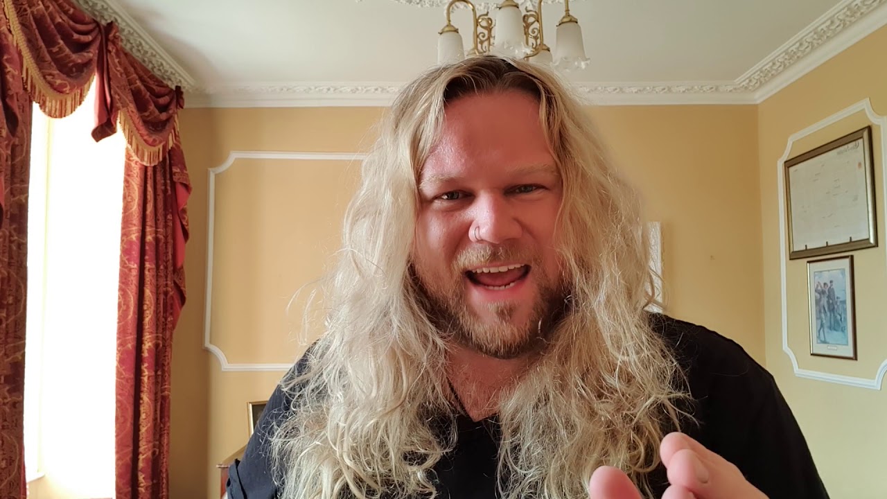 INGLORIOUS SINGING COMPETITION