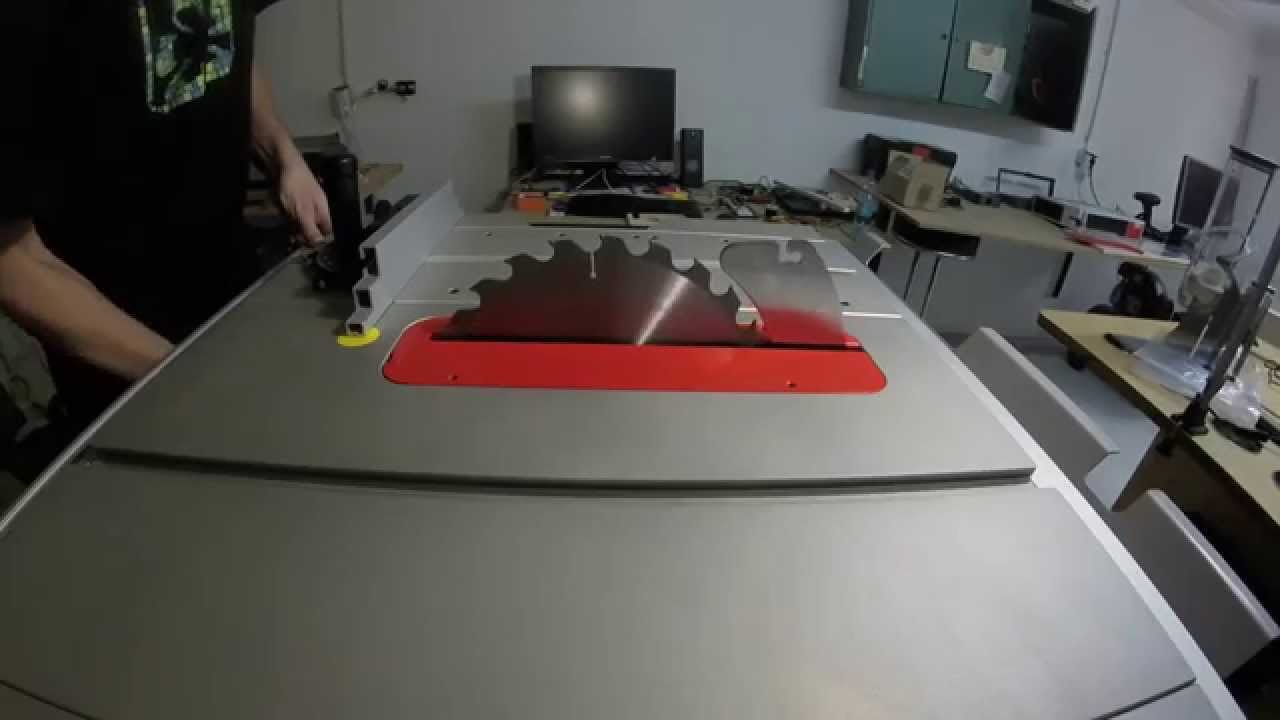 Assembly of the Bosch GTS 10 XC table saw