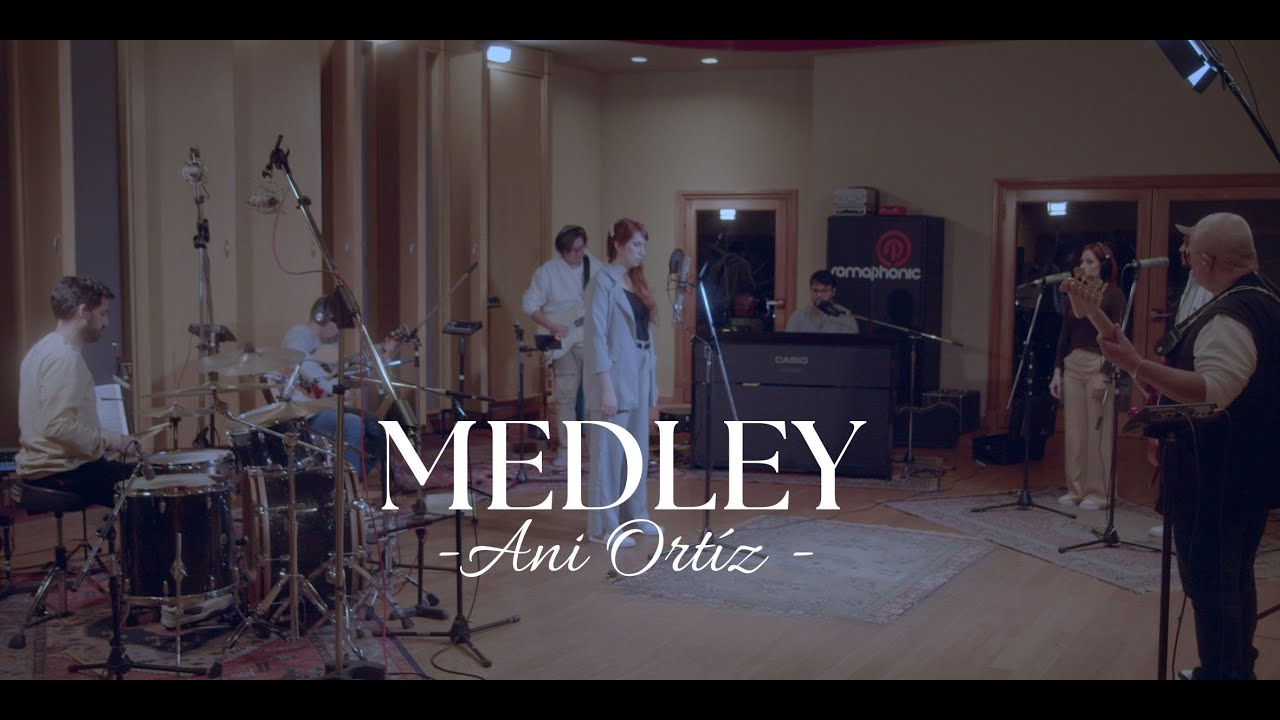 Medley de Himnos (Oh tu fidelidad/Yo me rindo a el/Santo santo/ A Dios sea la gloria)- Ani Ortiz.