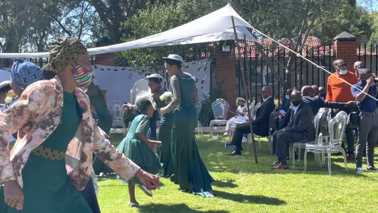 Song: Bheka Kuhle